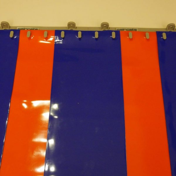 Blå-Orange. Knagerække i Composit. Skruefri montage optil 2,5 m
